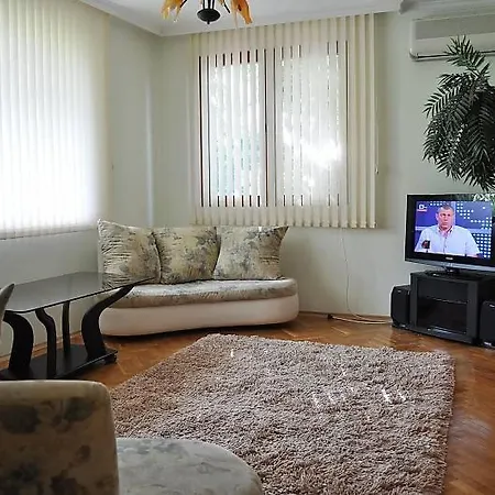 ники Apartment Pomorie